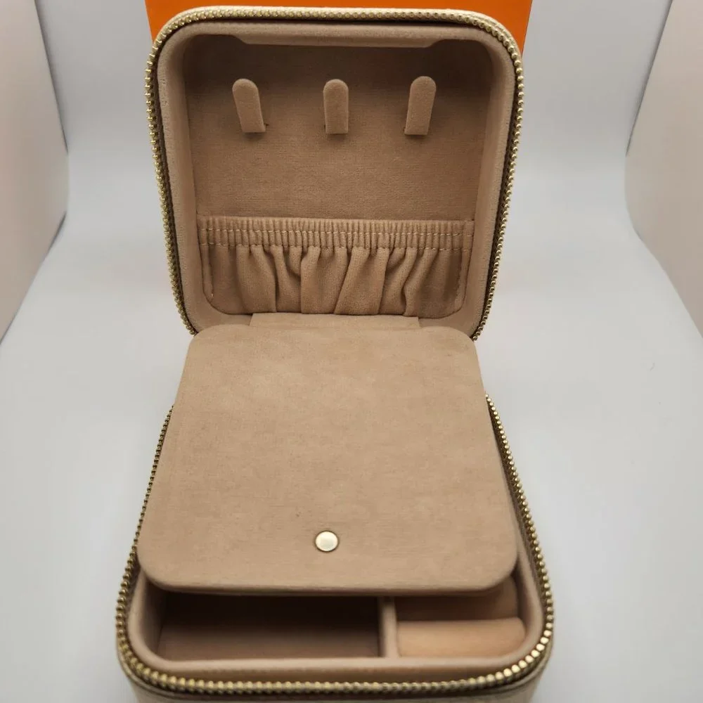 Leather Travel Jewelry Box by Italian Designer Campo Marizo - Gold - Picture 2 of 10